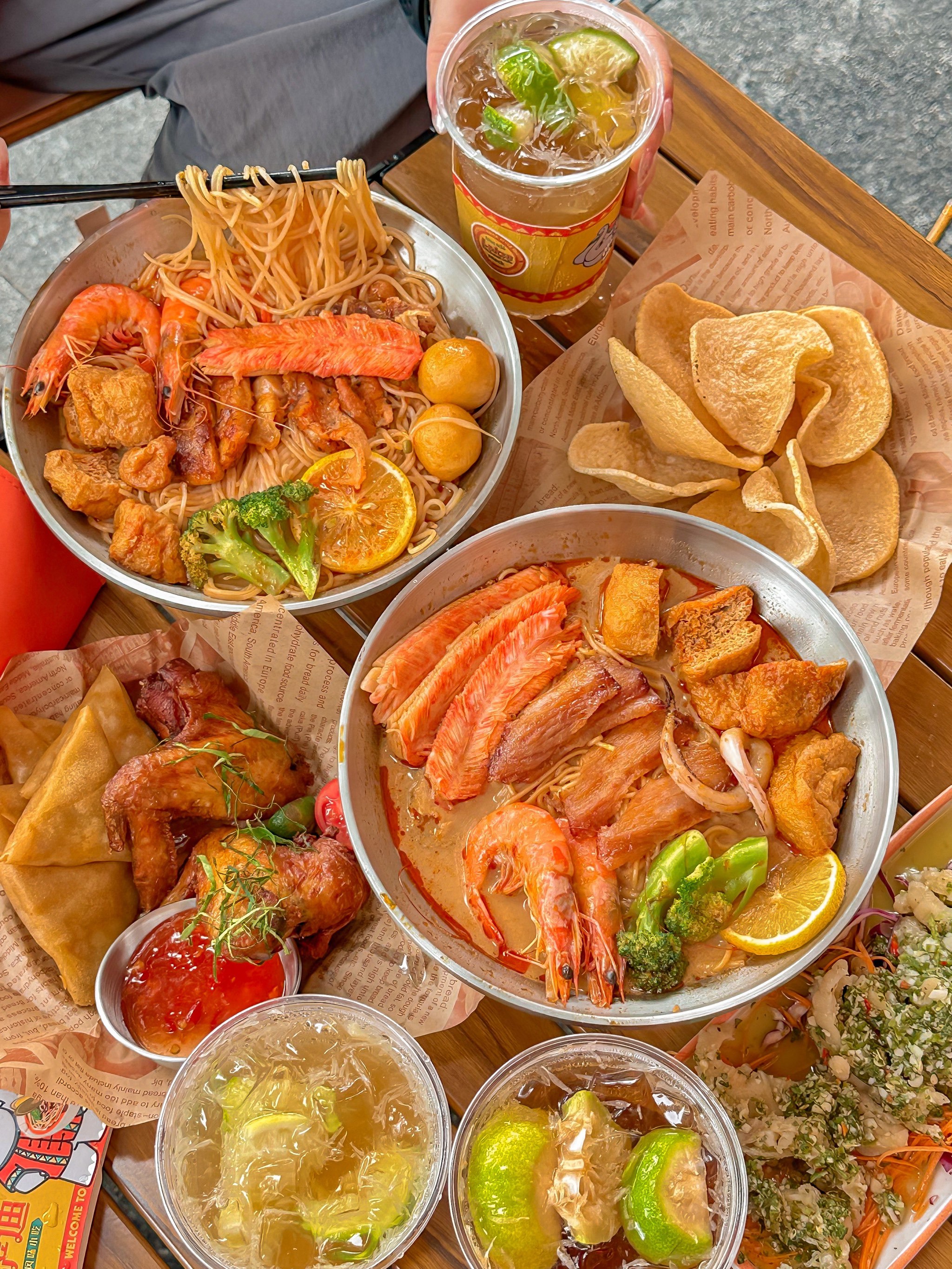 Munzam Qudoos photo — Al Ain food scene: dates & gahwa pairings